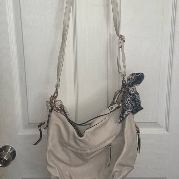 Jessica Simpson Cream Shoulder Bag with Patterned Accent - Picture 1 of 4